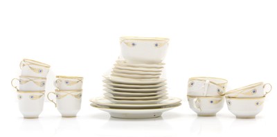 Lot 181 - Royal Copenhagen gilt feather banded teawares