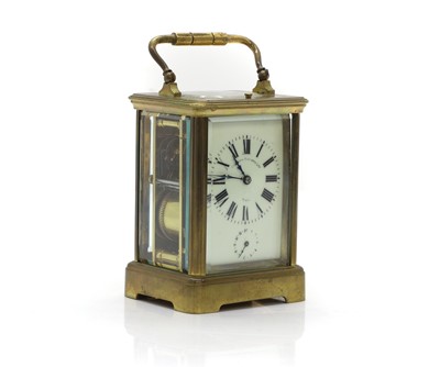 Lot 206 - A brass repeater carriage clock