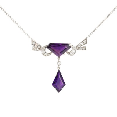 Lot 1096 - A 9ct white gold amethyst and diamond pendant necklace