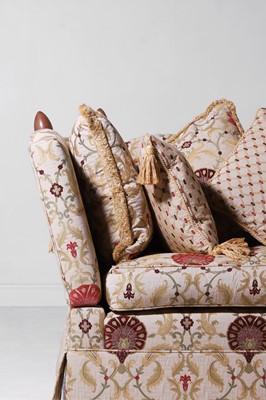 Lot 301 - A two-seater Knole sofa