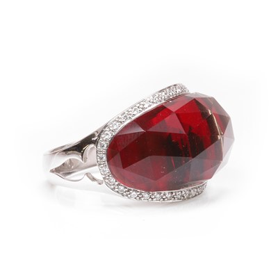 Lot 1113 - An 18ct white gold Crystal Haze ring, by Stephen Webster