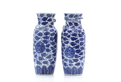 Lot 172 - A pair of Chinese blue and white porcelain vases