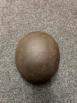 Lot 385 - British WWII 'MKII' paratroopers' helmet