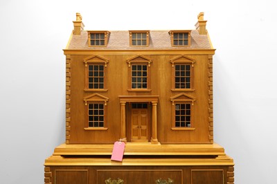 Lot 332 - A doll's house