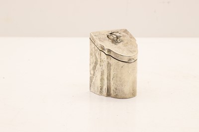 Lot 17 - A silver tea canister
