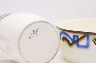 Lot 117 - A Meissen 'Hans' pottery jug and basin