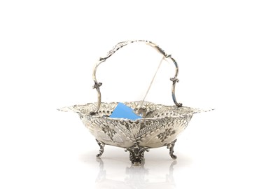 Lot 6 - A silver bon bon dish