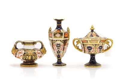 Lot 133 - Three Royal Crown Derby items
