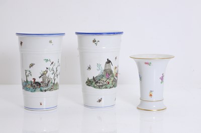 Lot 106 - A Meissen porcelian vase