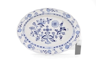 Lot 107 - A large Meissen Blue Onion porcelain serving platter