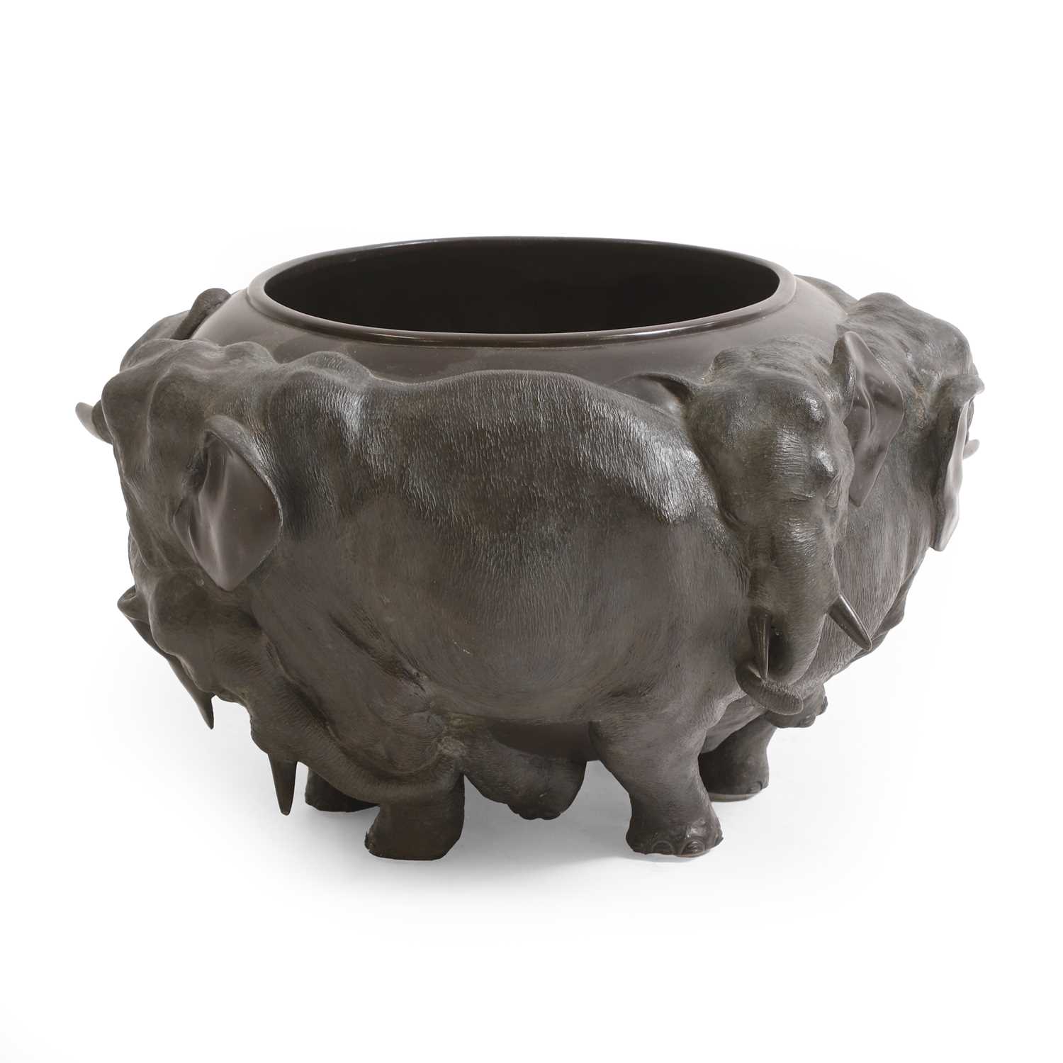 Lot 61 - A bronze jardinière by Genryusai Seiya