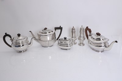 Lot 1 - A collection of silver items