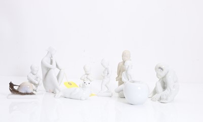 Lot 115 - A collection of ten ceramic figures