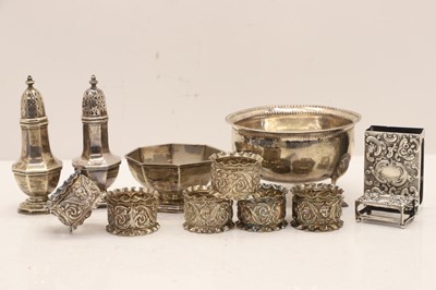 Lot 37 - A set of six napkin rings