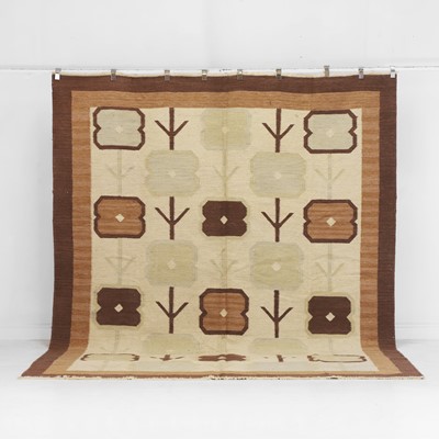 Lot 415 - Scandinavian-inspired