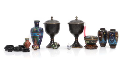 Lot 58 - A collection of cloisonne items