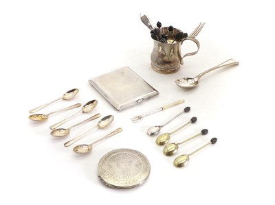 Lot 45 - A collection of silver items