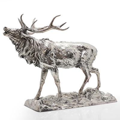 Lot 14 - A silver stag sculpture