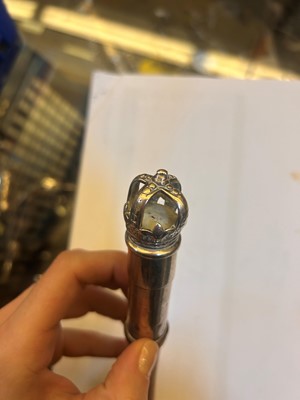 Lot 24 - A collection of silver items