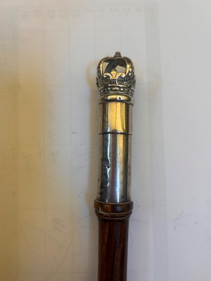 Lot 24 - A collection of silver items