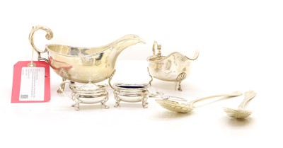 Lot 1 - A group of silver items