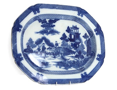 Lot 56 - A Chinese Export blue and white platter