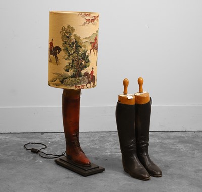 Lot 479 - An equestrian boot lamp with hunting shade
