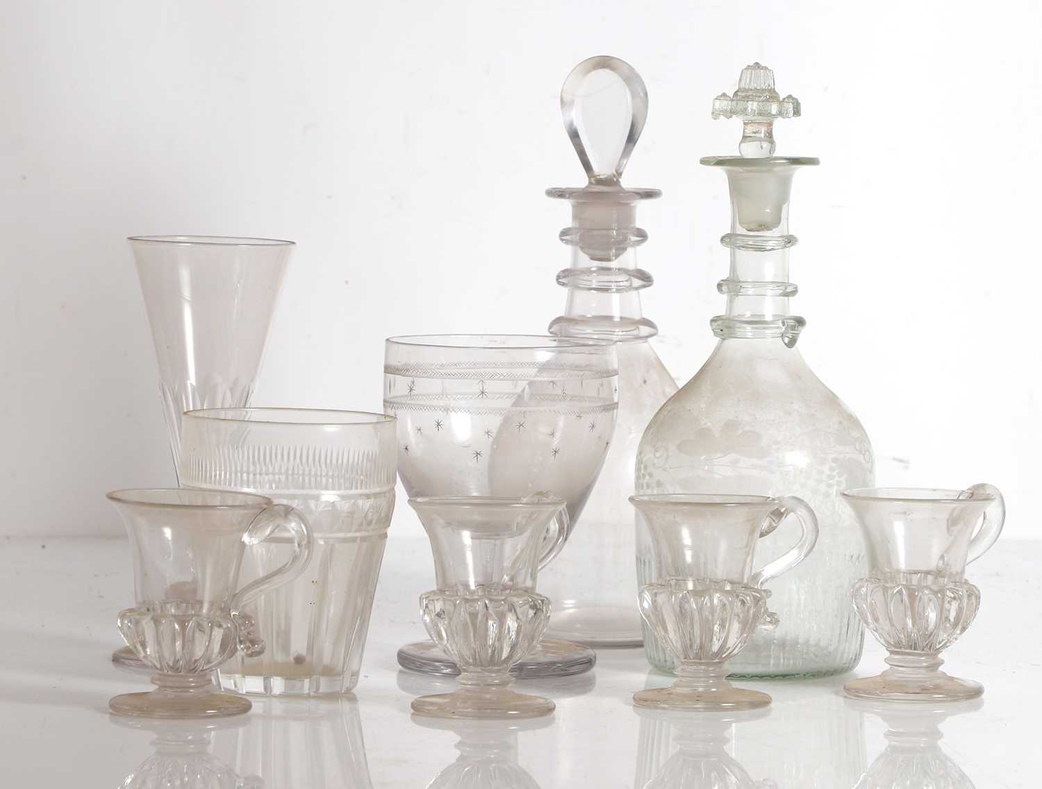 Lot 152 - A collection of glass tableware
