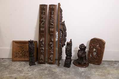Lot 346 - A collection of wooden carvings