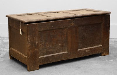 Lot 506 - A panelled oak coffer