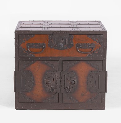 Lot 69 - A Sendai tansu