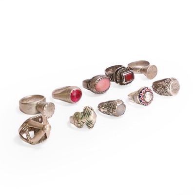 Lot 96 - A group of ten silver rings
