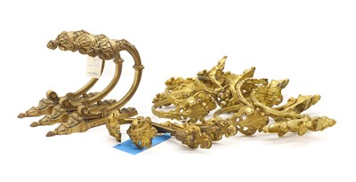 Lot 312 - A collection of curtain tiebacks