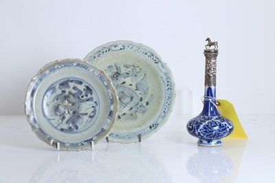 Lot 52 - A Chinese blue and white vase
