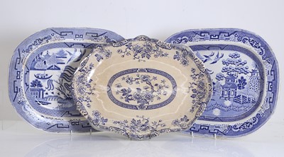 Lot 116 - A collection of glazed stoneware platters