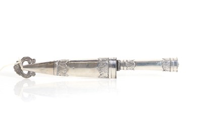 Lot 27 - An Argentinian silver handled knife