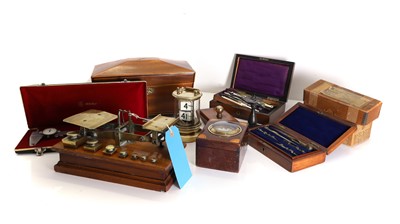 Lot 317 - A set of postal scales