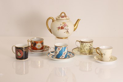 Lot 107 - A collection of teacups and saucers