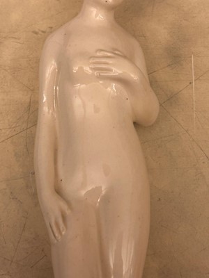 Lot 104 - A Royal Worcester porcelain female nude figure