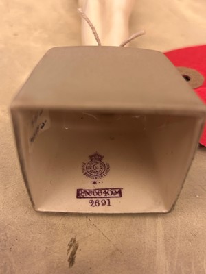 Lot 104 - A Royal Worcester porcelain female nude figure