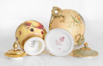 Lot 111 - Two Worcester porcelain vases and covers