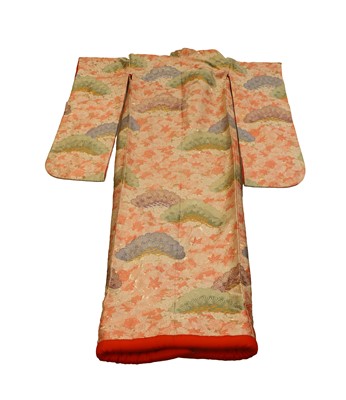 Lot 412 - A wedding Kimono 'uchikake'