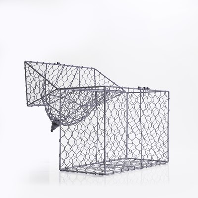 Lot 304 - An ornamental wire birdcage