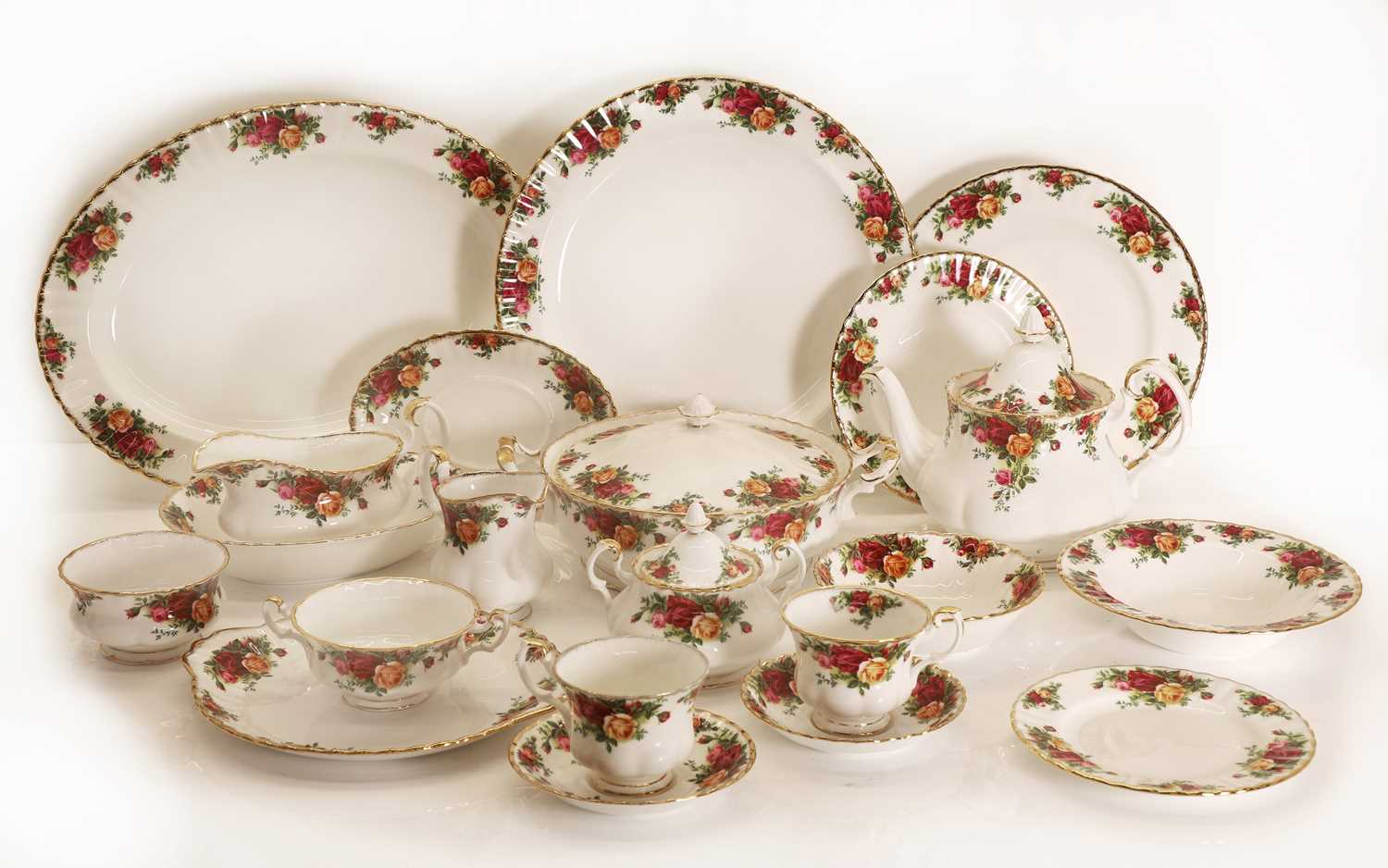 Lot 116 - An extensive service of Royal Albert