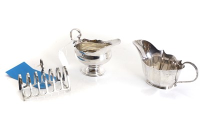 Lot 10A - A collection of silver items