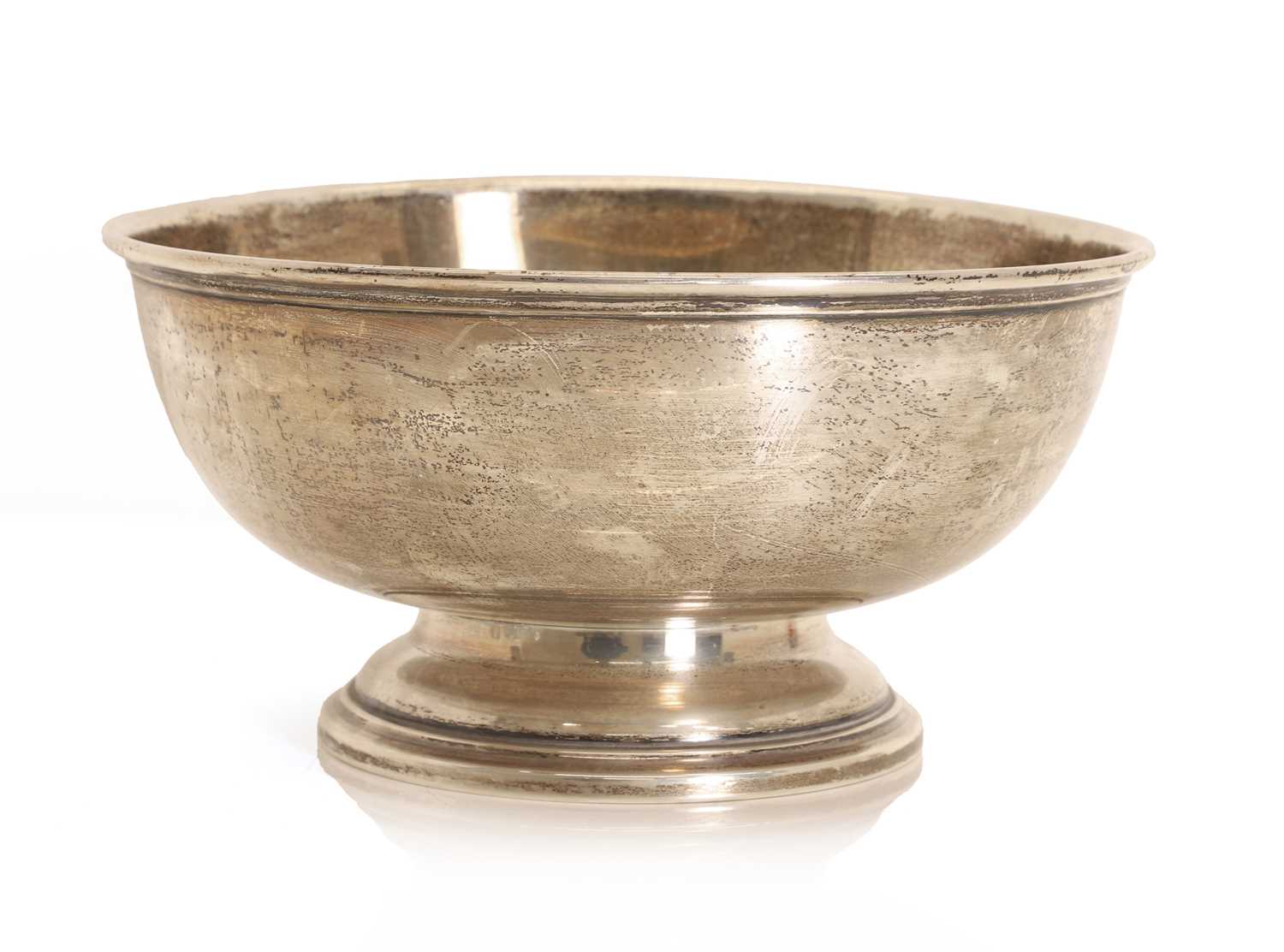 Lot 18 - An American sterling silver bowl