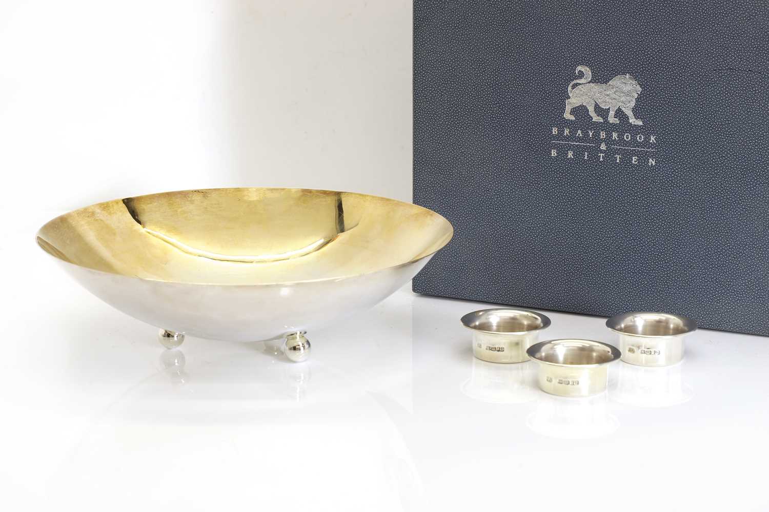 Lot 1A - A modern silver bowl